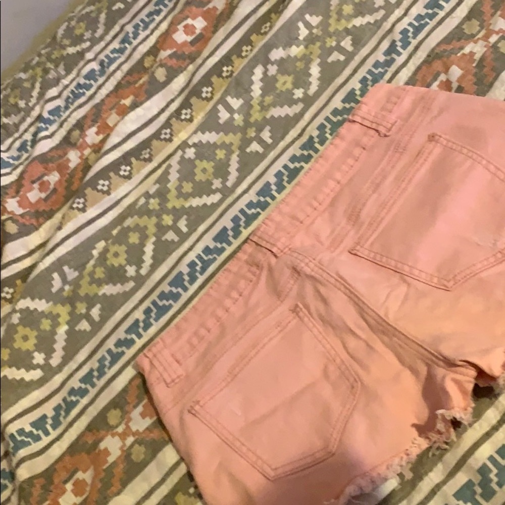 Shorts - Picture 2 of 4
